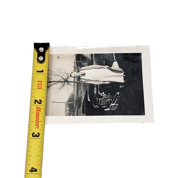 Vtg B & W Photo 1940s Man in Front of Car Big Hat Apron Portrait Snapshot - Picture 6 of 6